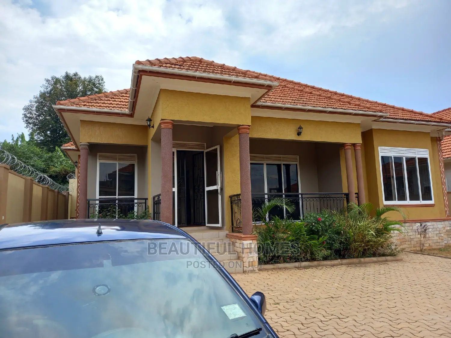 Furnished 4bdrm Bungalow in Kira Tarmacked for Sale in Kira