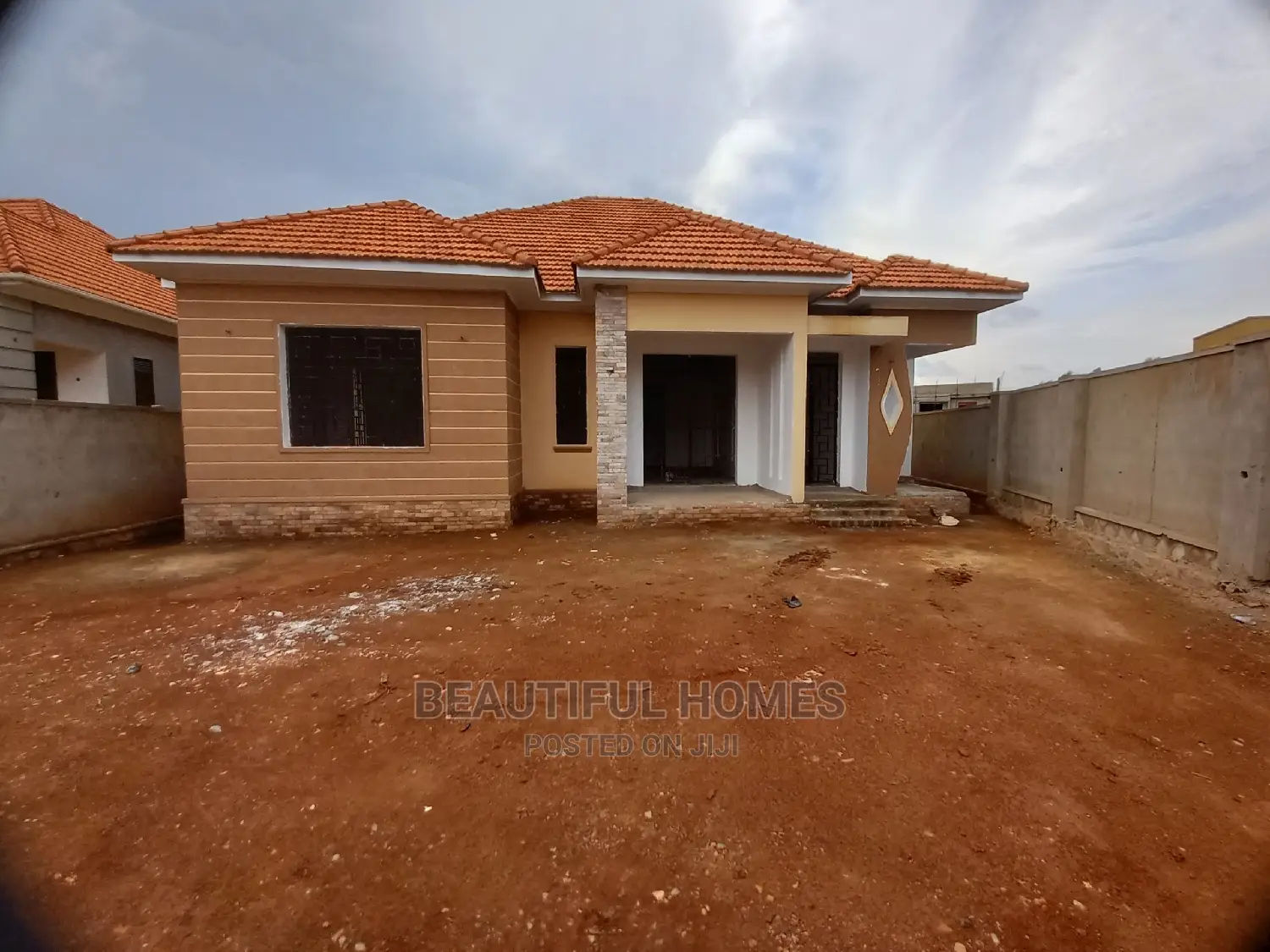 Furnished 4bdrm Bungalow in Kira Mamerito Road for Sale in Kira