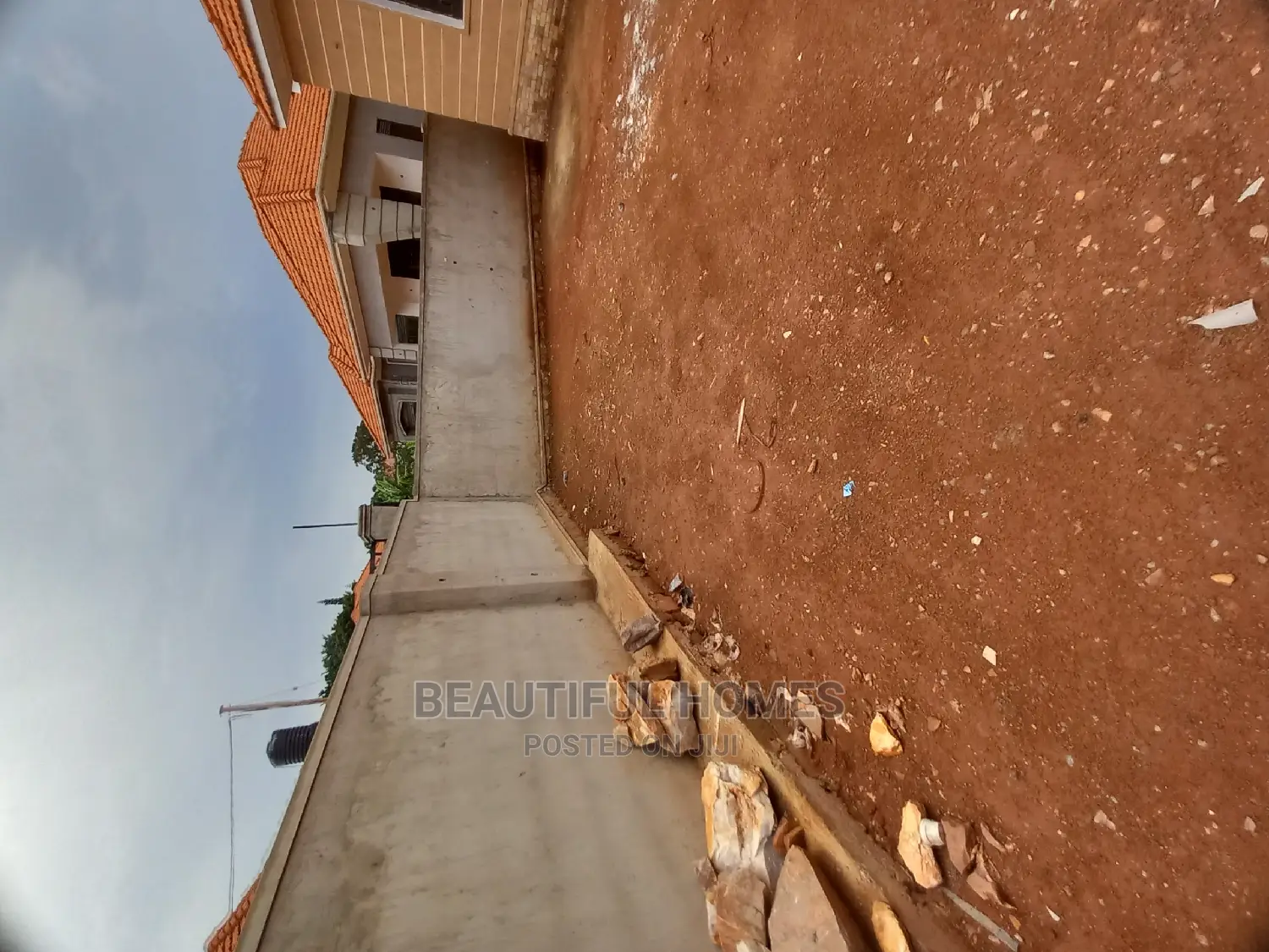 Furnished 4bdrm Bungalow in Kira Mamerito Road for Sale in Kira