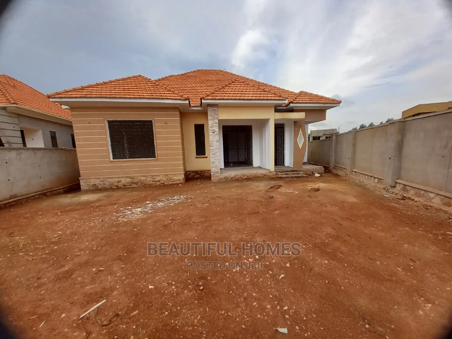 Furnished 4bdrm Bungalow in Kira Mamerito Road for Sale in Kira