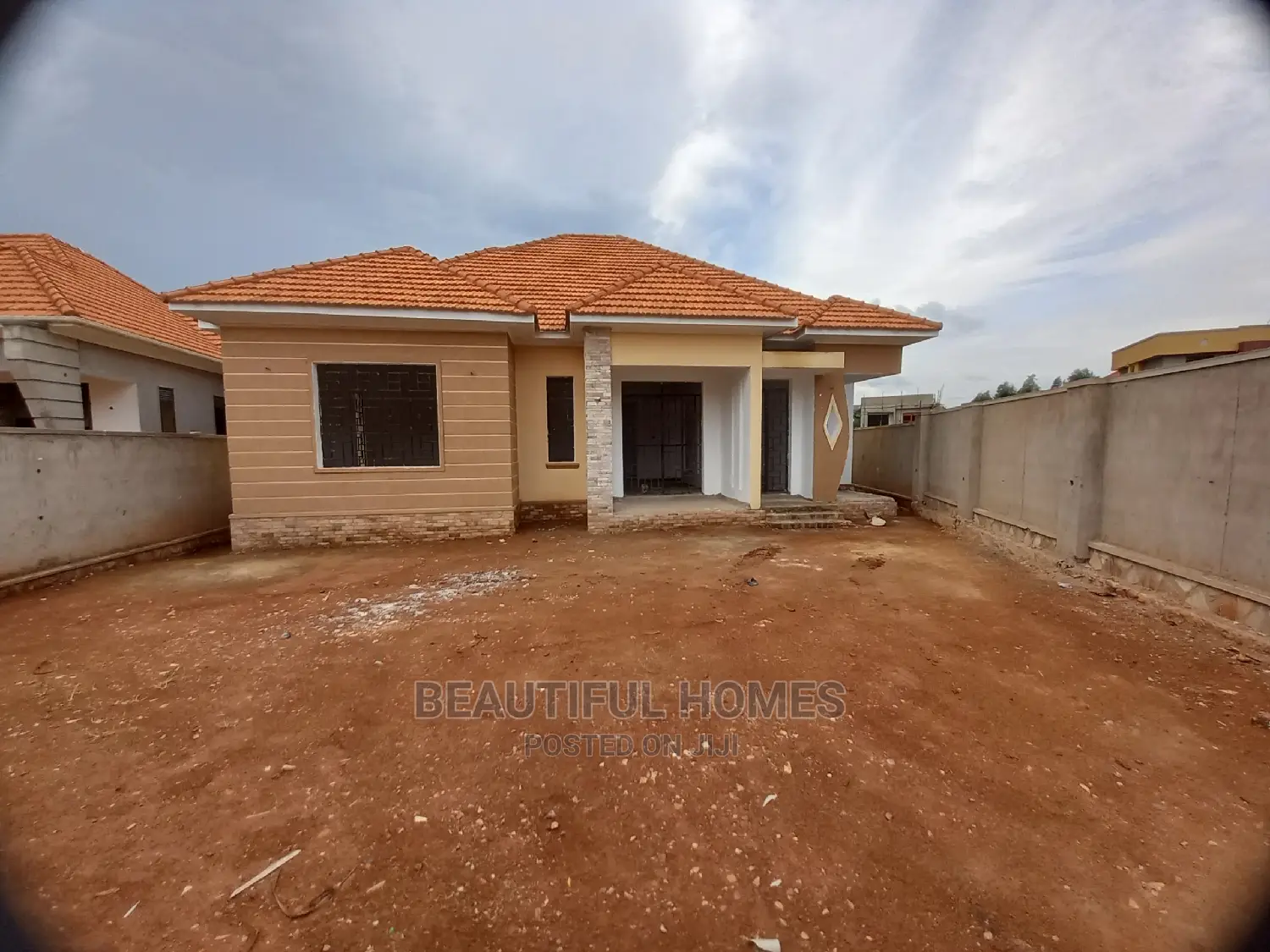 Furnished 4bdrm Bungalow in Kira Mamerito Road for Sale in Kira