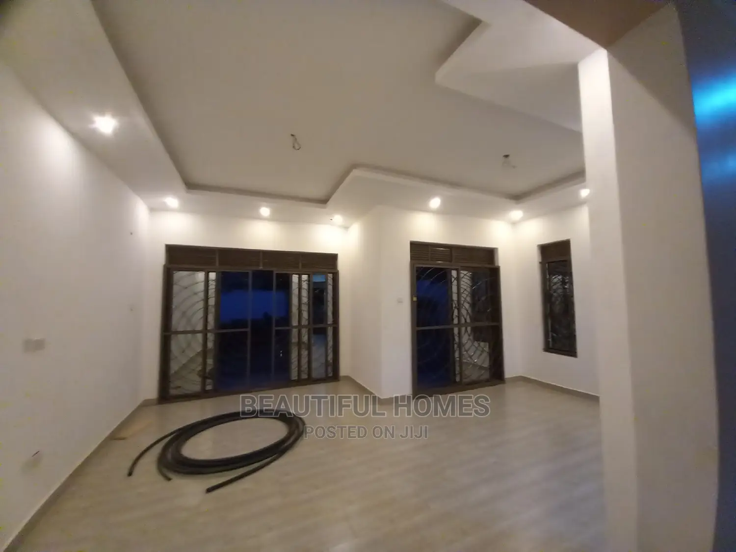 Furnished 4bdrm Bungalow in Kira for Sale in Kira