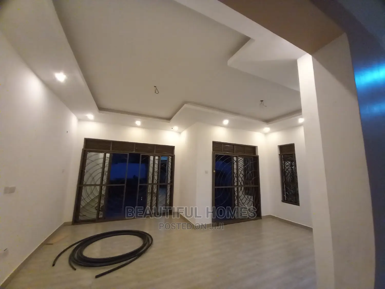 Furnished 4bdrm Bungalow in Kira for Sale in Kira