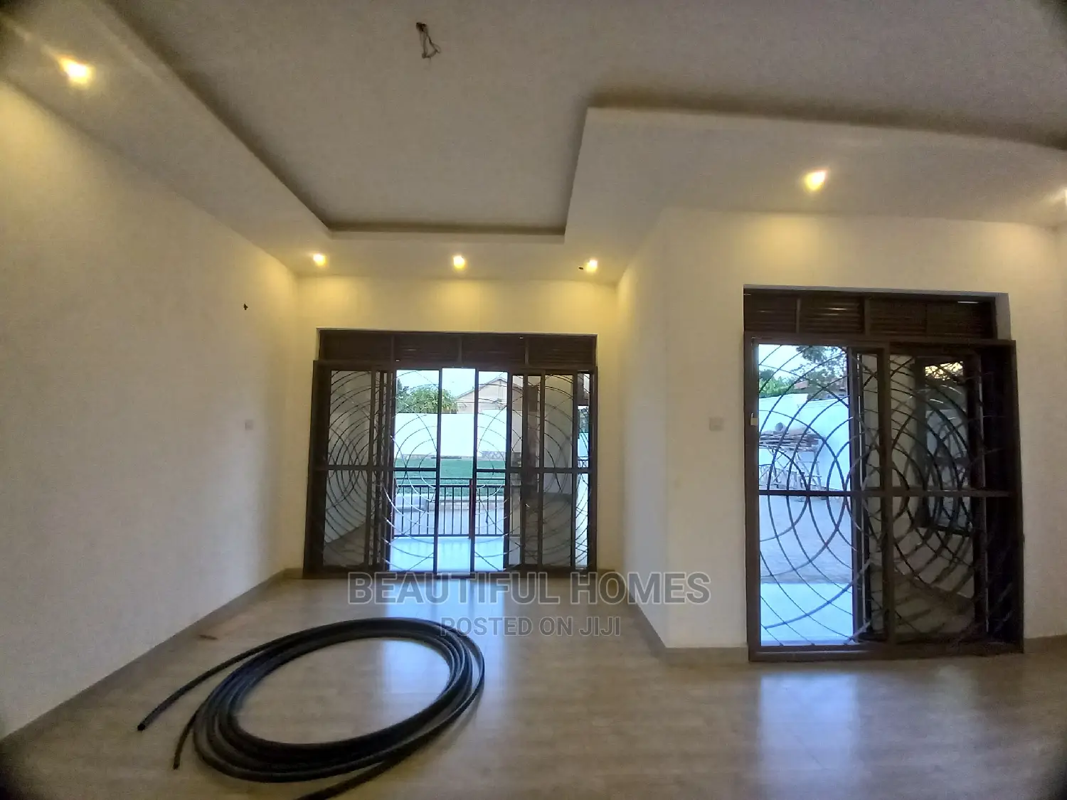 Furnished 4bdrm Maisonette in Kira for Sale in Kira