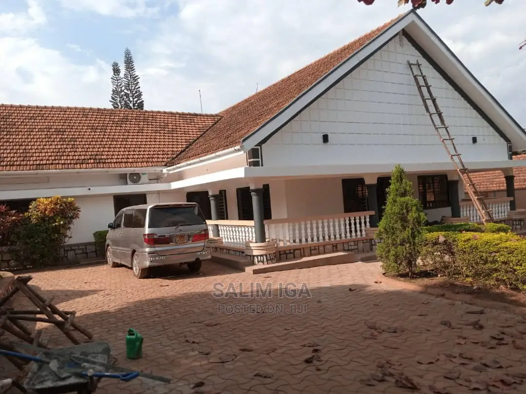 5bdrm Bungalow in Kololo Property, Central Division for Rent in Central Division