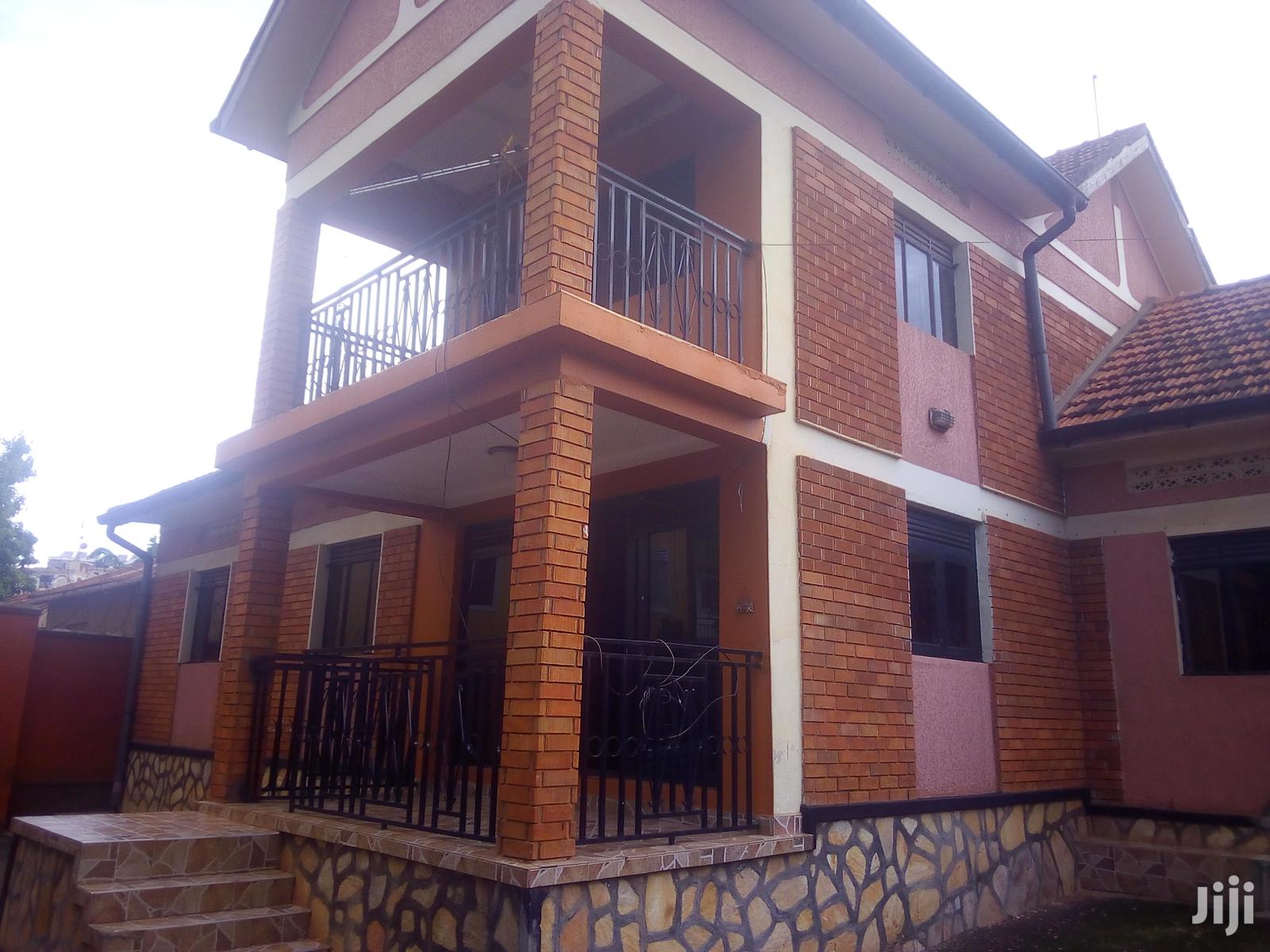 Three Bedroom House For Rent in Kampala
