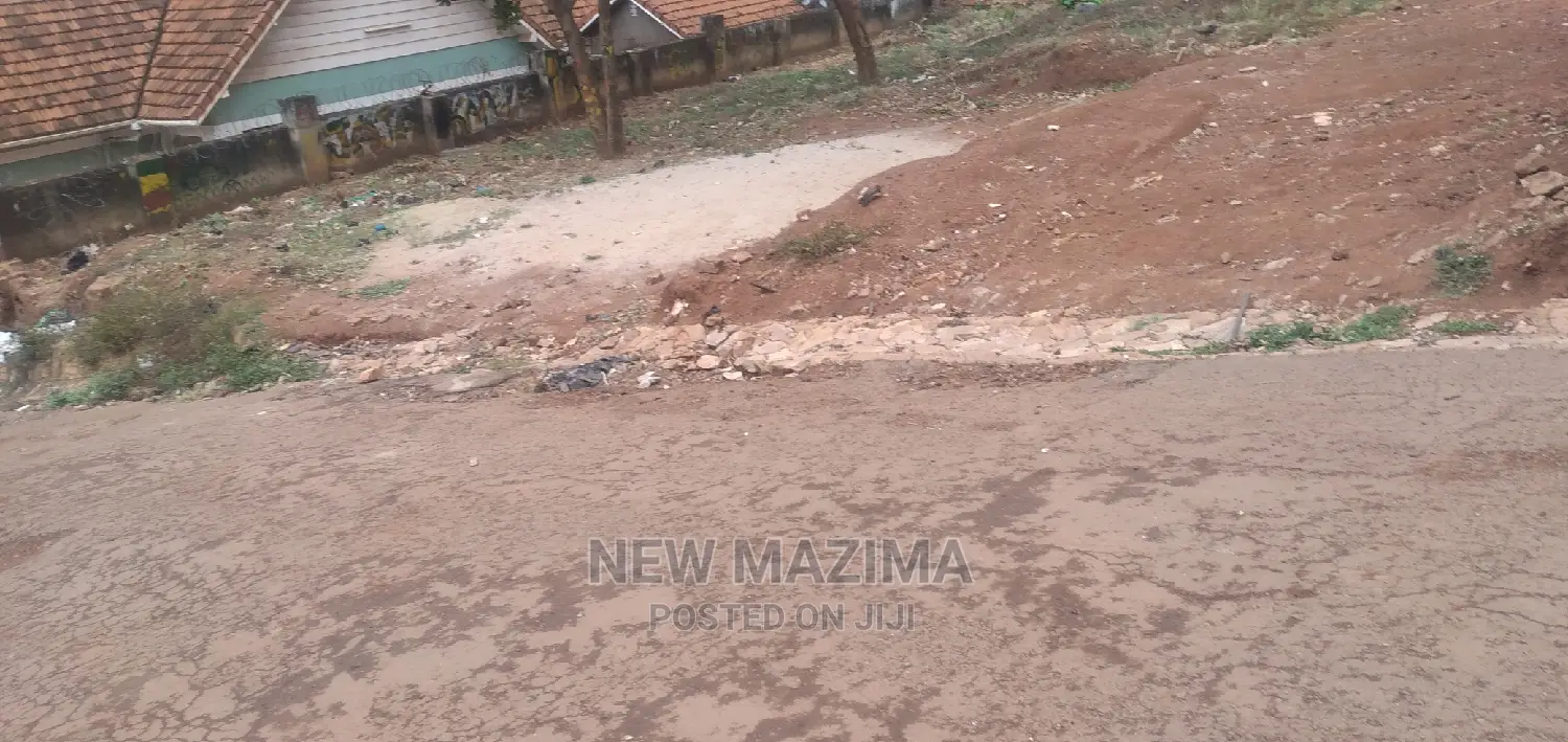 Makindye Beautiful Plot on Forcedsale at Good Price in Central Division