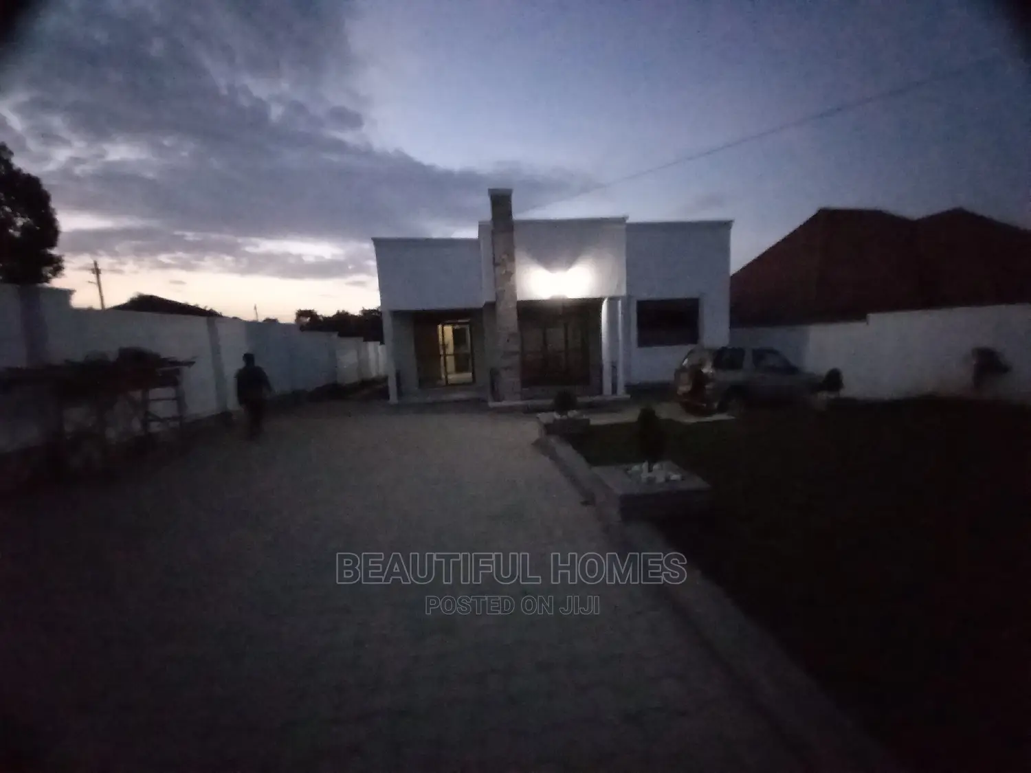 Furnished 4bdrm Bungalow in Kira for Sale in Kira