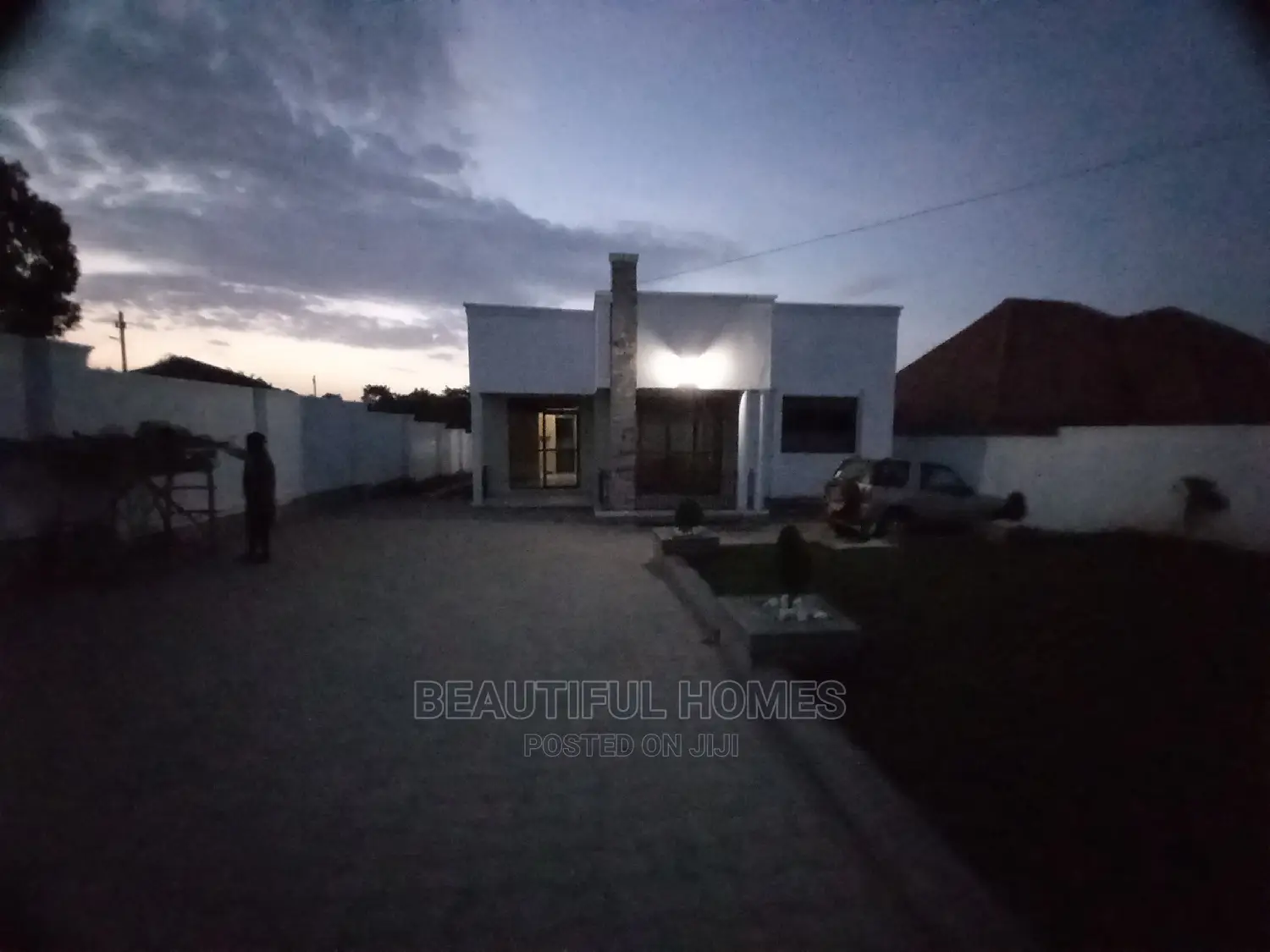 Furnished 4bdrm Bungalow in Kira for Sale in Kira