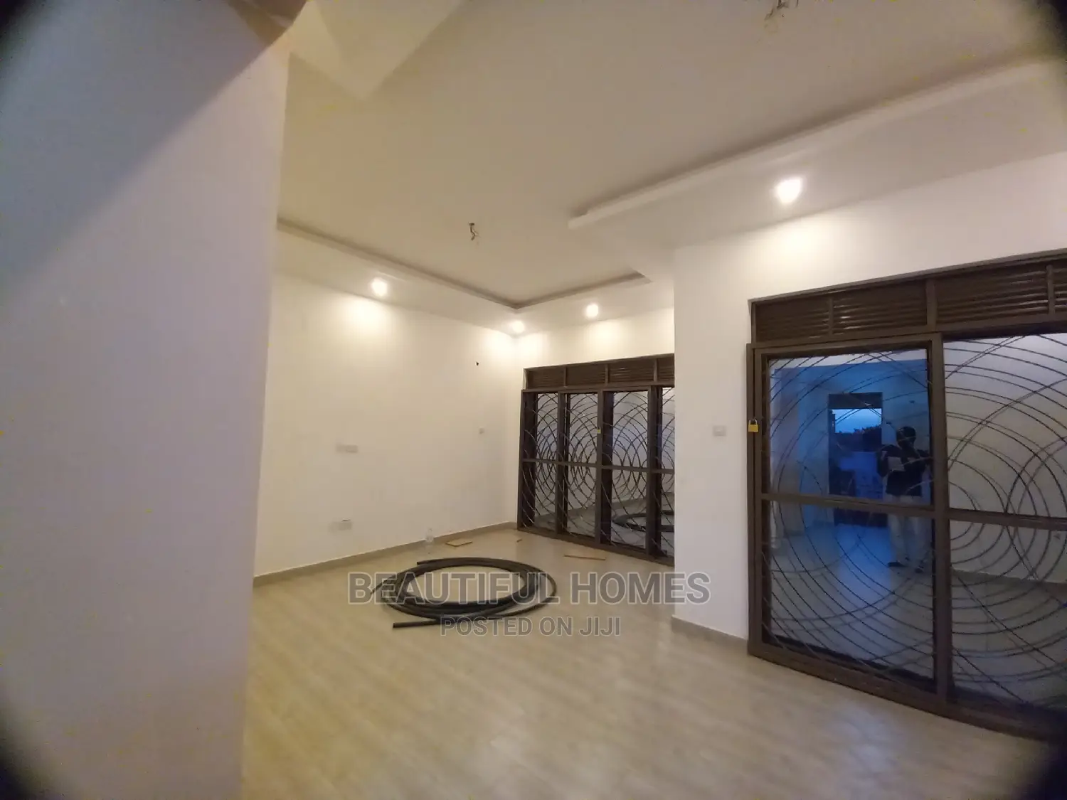 Furnished 4bdrm Bungalow in Kira for Sale in Kira
