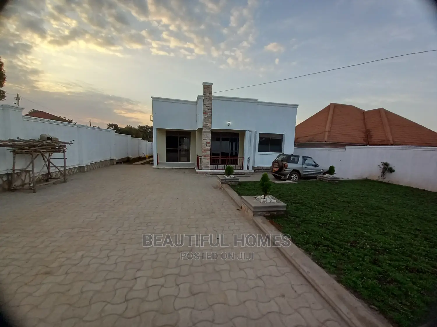 Furnished 4bdrm House in Kira for Sale in Kira