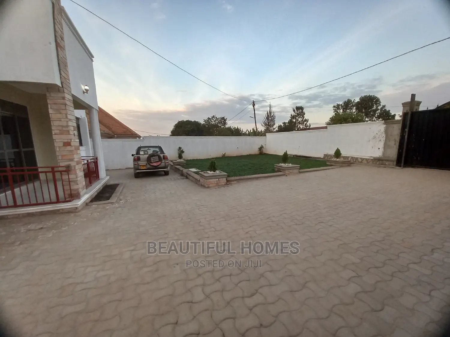 Furnished 4bdrm House in Kira for Sale in Kira