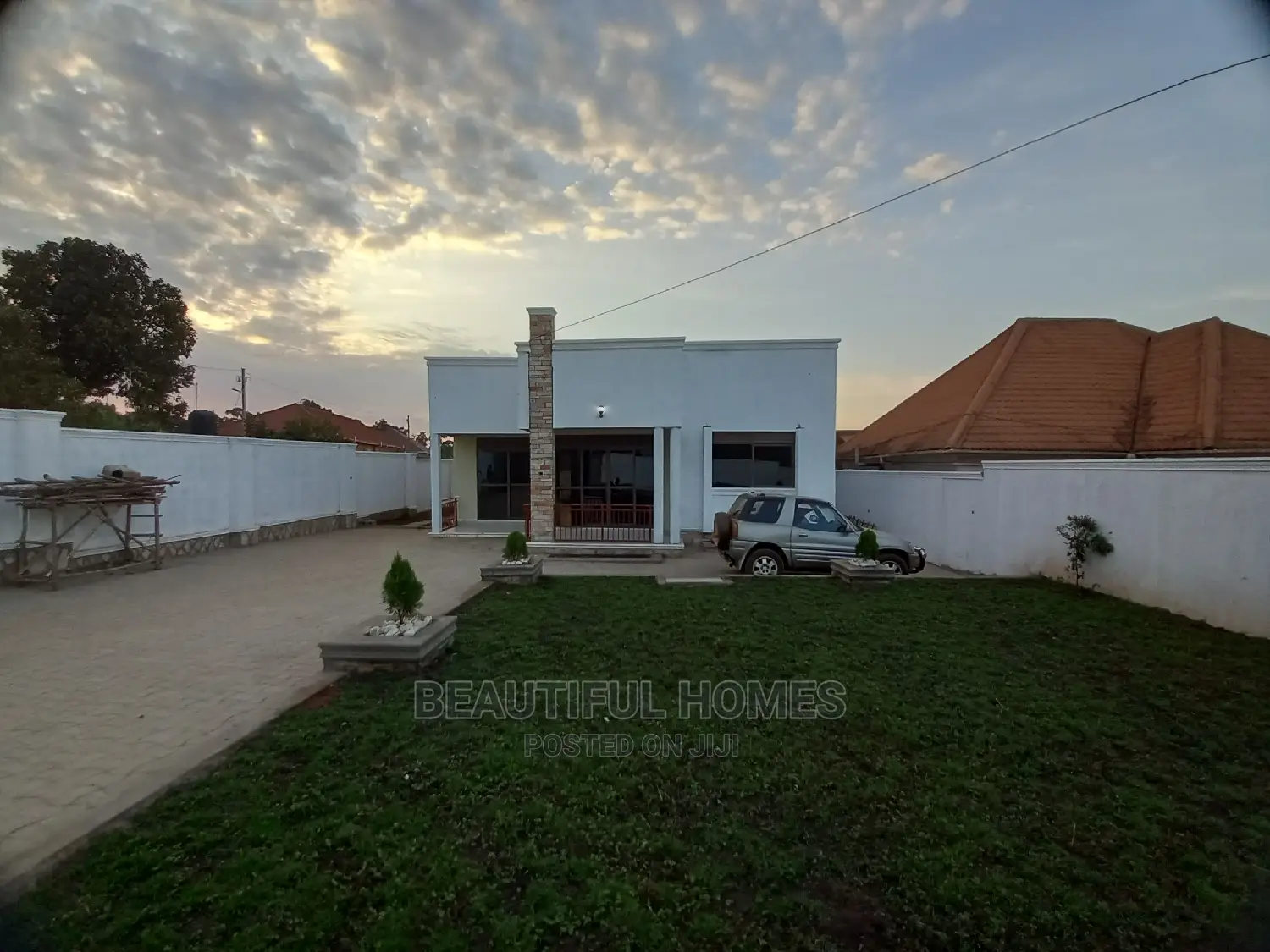 Furnished 4bdrm House in Kira Kla for Sale in Kira