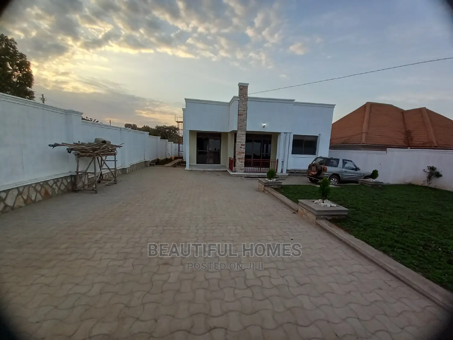 Furnished 4bdrm House in Kira for Sale in Kira