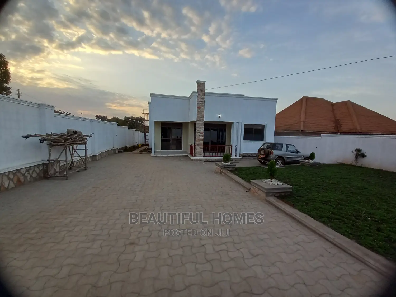 Furnished 4bdrm House in Kira for Sale in Kira