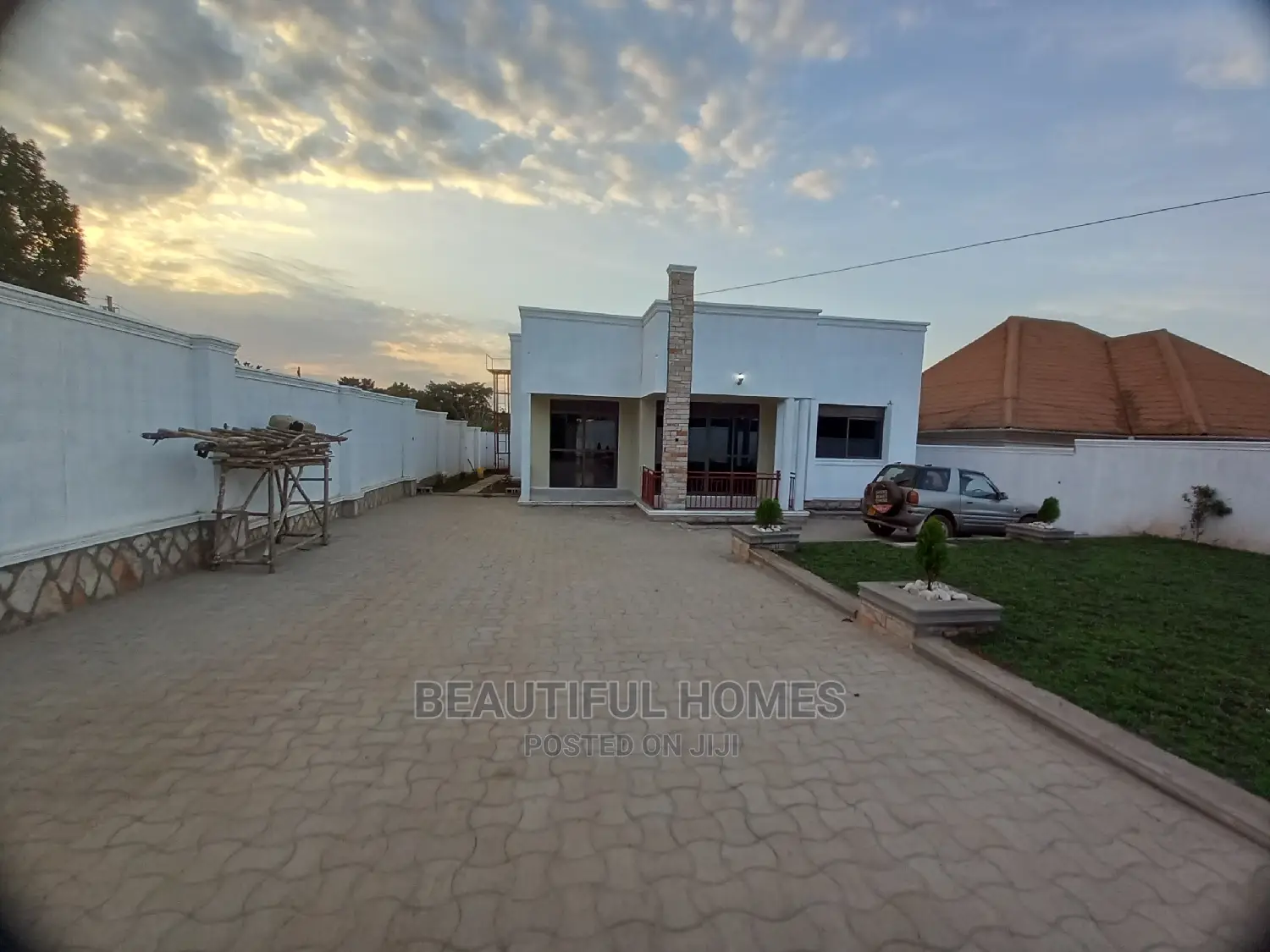Furnished 4bdrm House in Kira for Sale in Kira