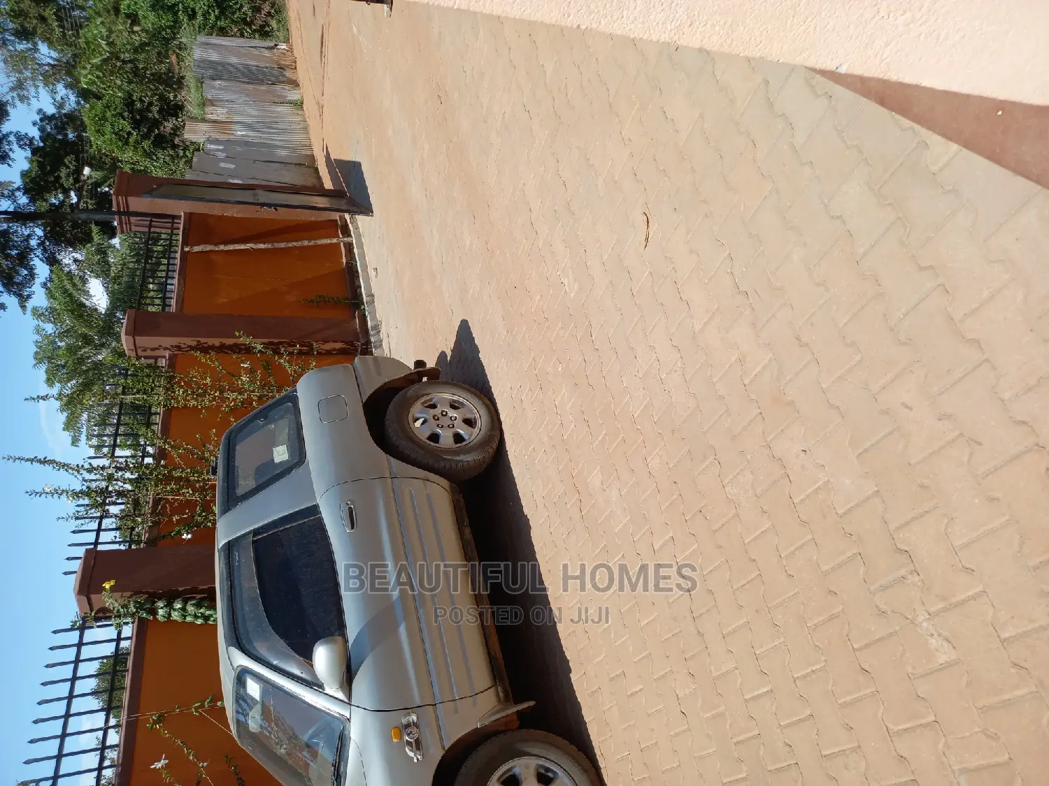 Furnished 4bdrm Duplex in Kisaasi, Central Division for Sale in Central Division