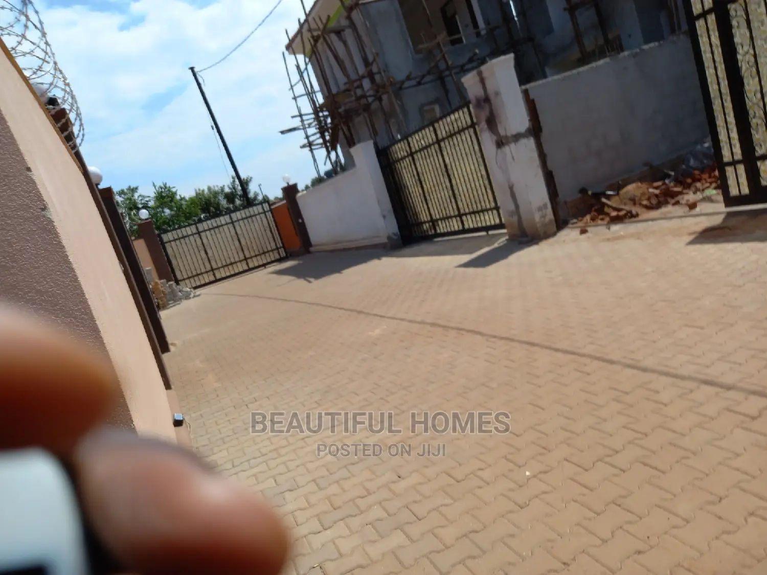 Furnished 4bdrm Duplex in Kisaasi, Central Division for Sale in Central Division