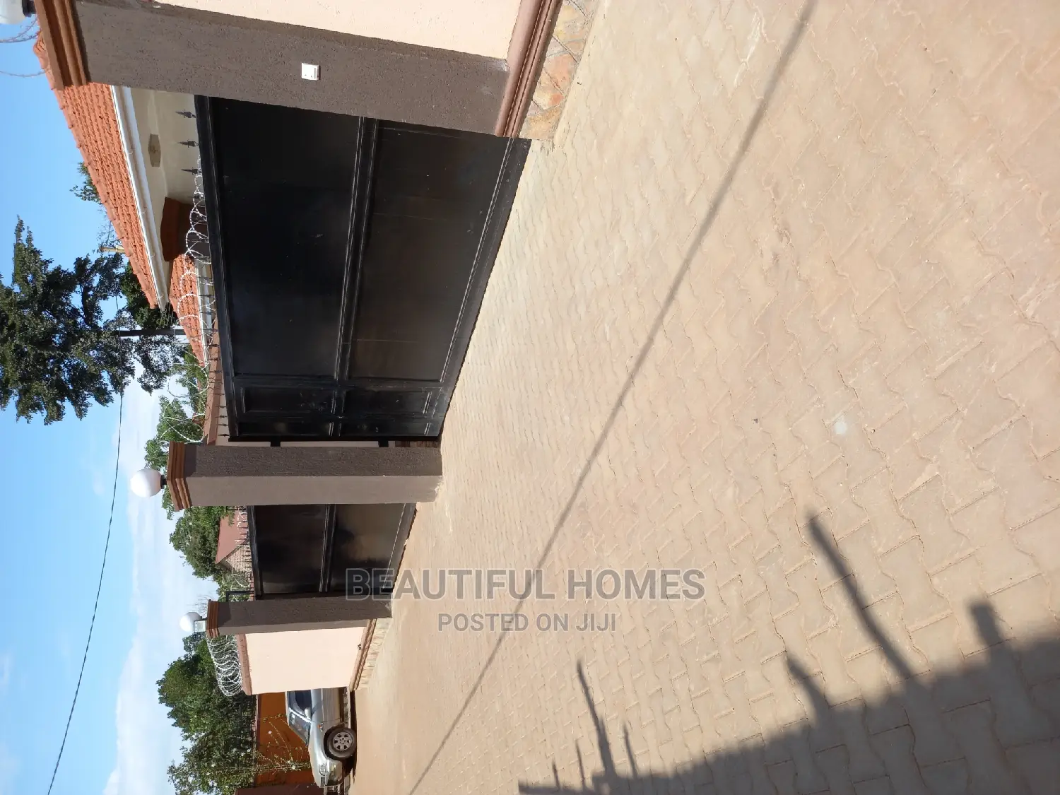 Furnished 4bdrm Bungalow in Kisaasi, Central Division for Sale in Central Division