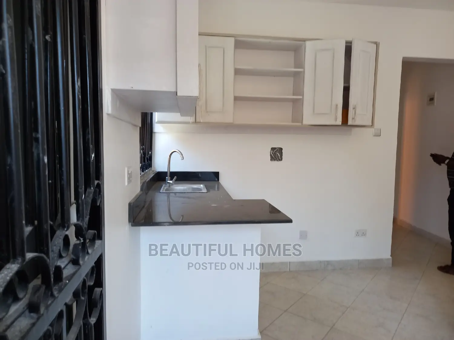 Furnished 4bdrm Bungalow in Kisaasi, Central Division for Sale in Central Division