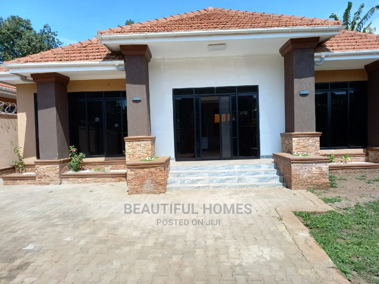 Furnished 4bdrm Bungalow in Kisaasi, Central Division for Sale in Central Division