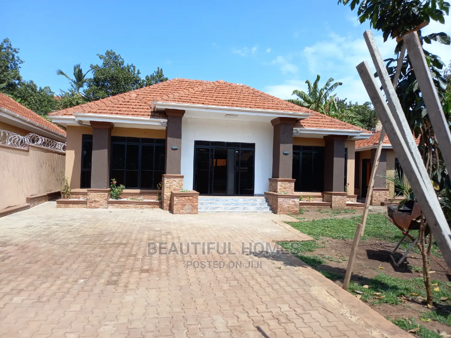 Furnished 4bdrm Bungalow in Kisaasi Main, Central Division for Sale in Central Division