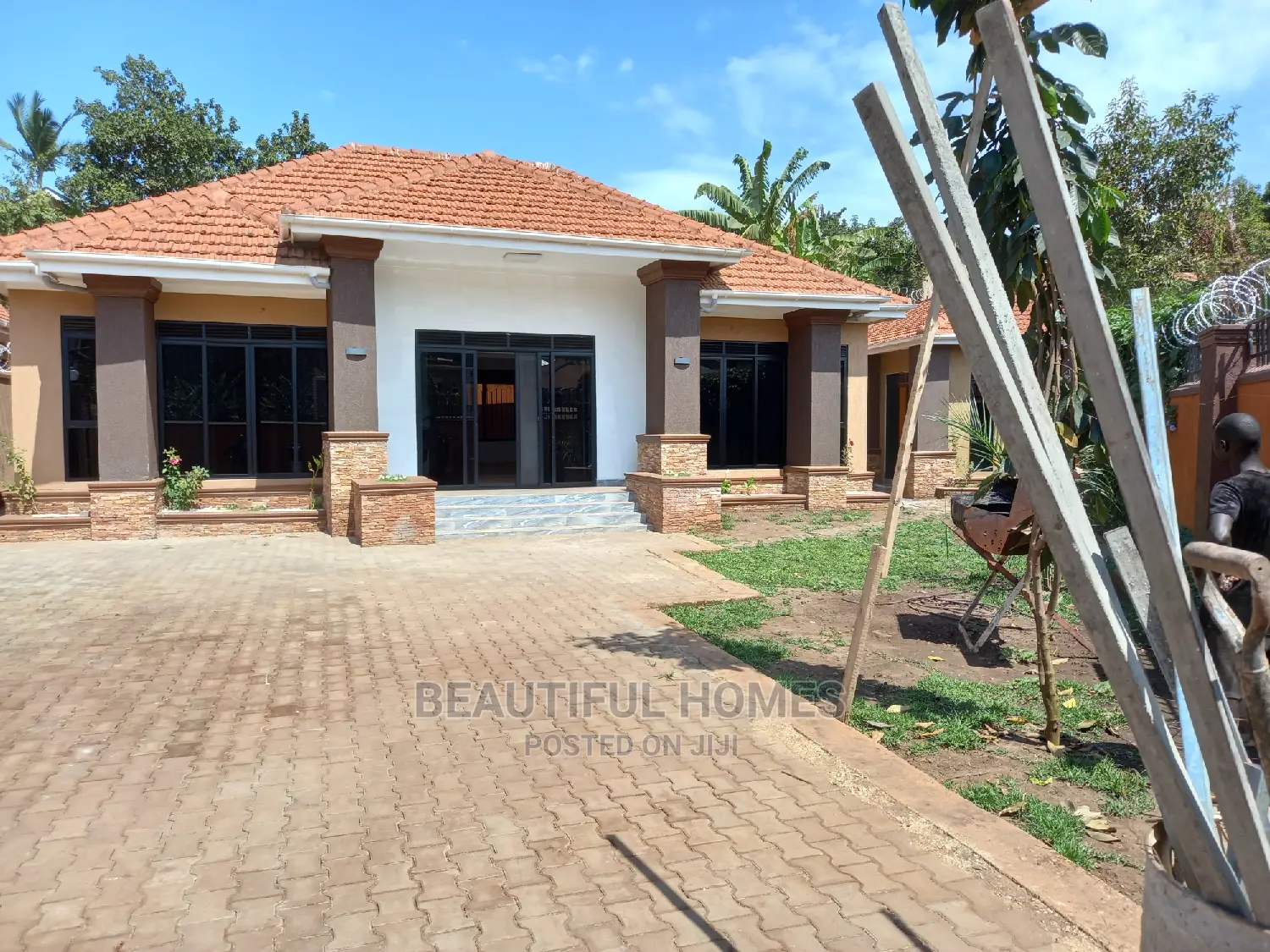 Furnished 4bdrm Bungalow in Kisaasi Main, Central Division for Sale in Central Division