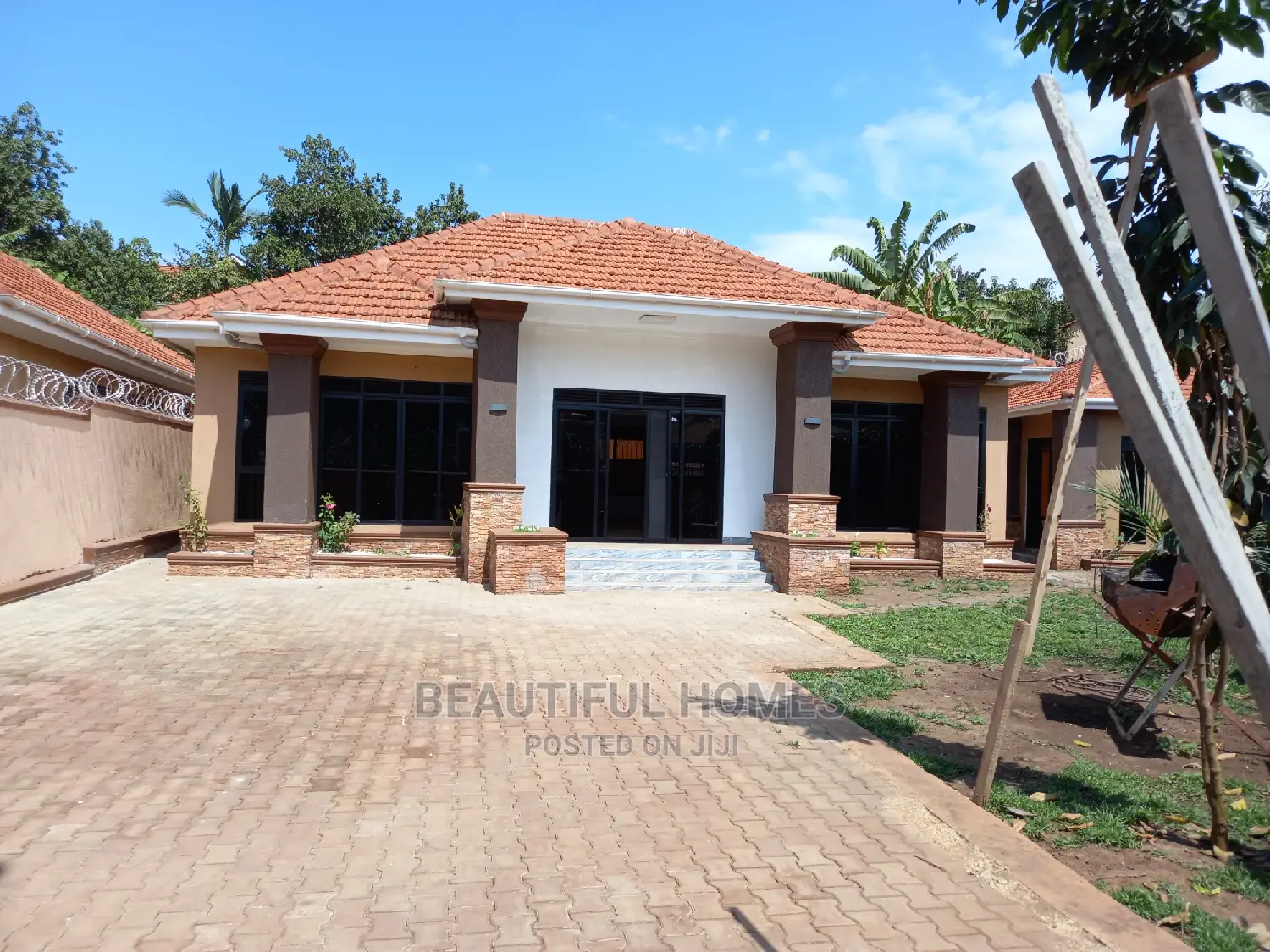 Furnished 4bdrm Bungalow in Kisaasi, Central Division for Sale in Central Division