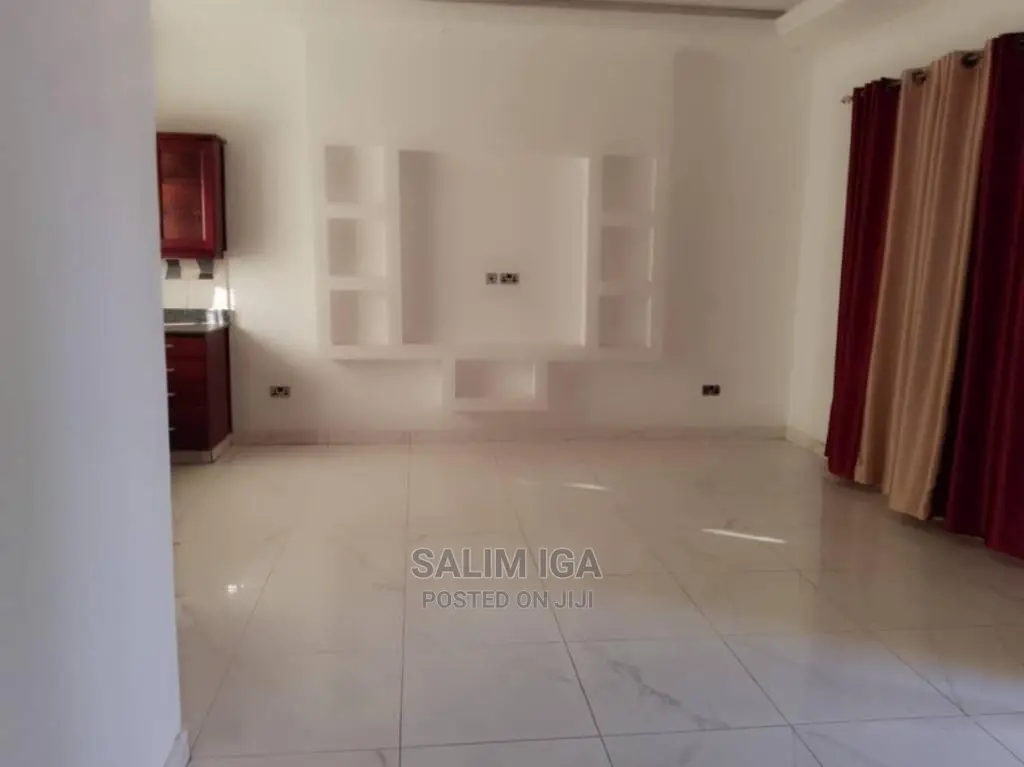 2bdrm Bungalow in Kololo Property, Central Division for Rent in Central Division