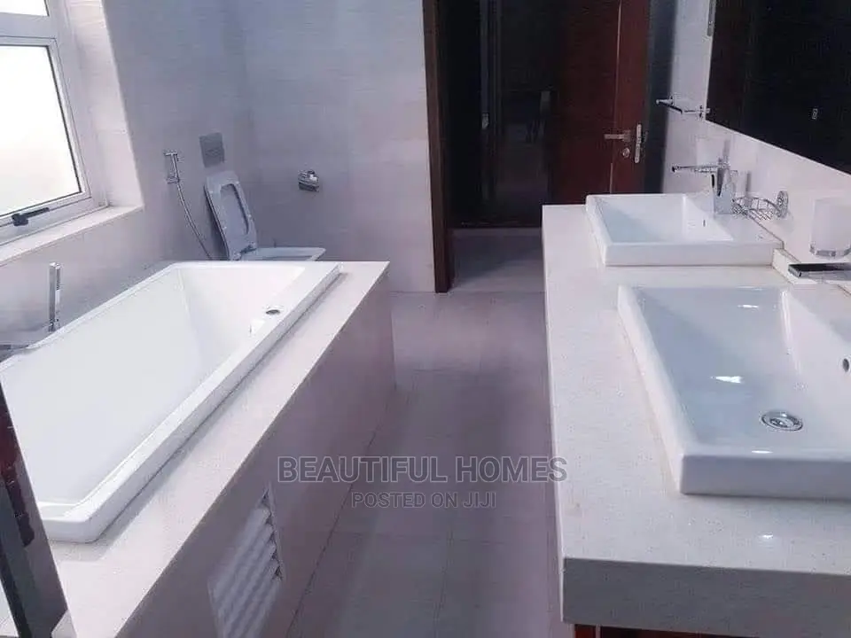 Furnished 4bdrm Bungalow in Kisaasi Splendid, Central Division in Central Division