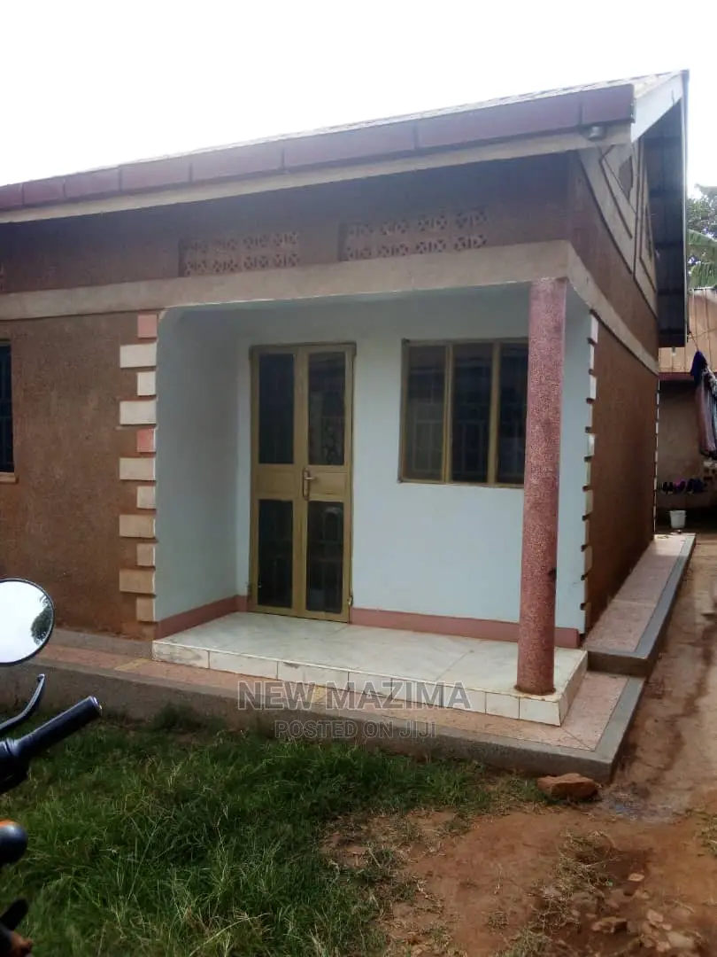 2bdrm House in Salaama Munyonyo, Central Division for Sale in Central Division