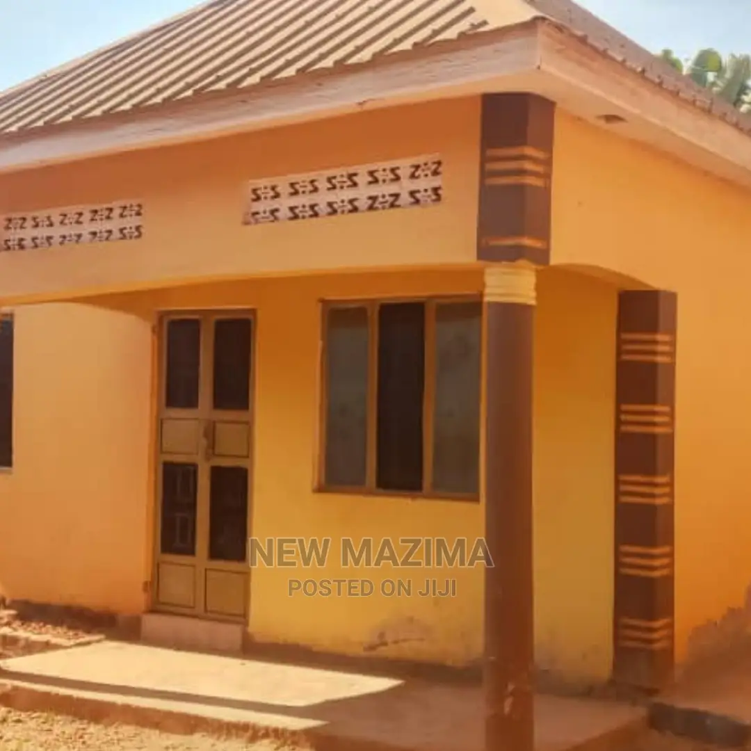 2bdrm House in Salaama Munyonyo, Central Division for Sale in Central Division