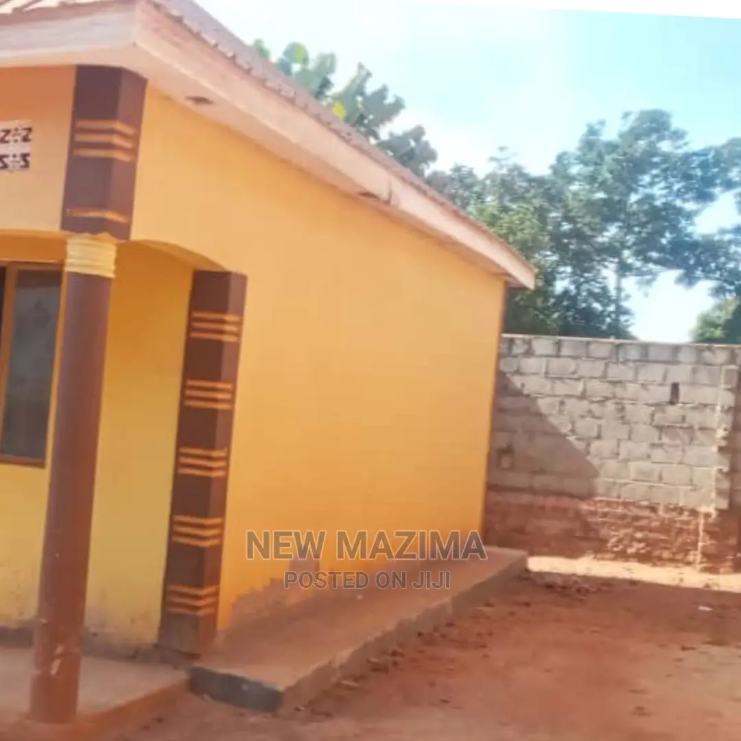 2bdrm House in Salaama Munyonyo, Central Division for Sale in Central Division