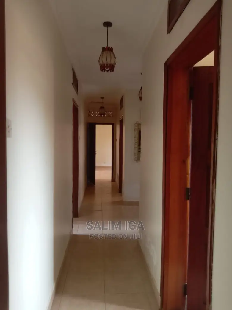 5bdrm Bungalow in Kololo Property, Wakiso / Wakiso for Rent in Wakiso / Wakiso