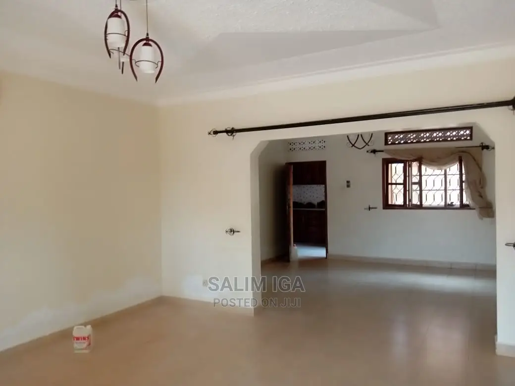5bdrm Bungalow in Kololo Property, Wakiso / Wakiso for Rent in Wakiso / Wakiso