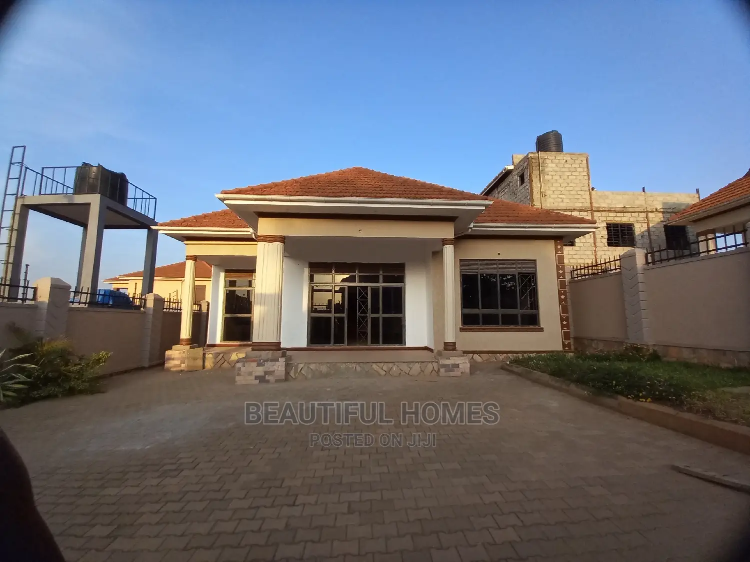 Furnished 4bdrm House in Kira for Sale in Kira
