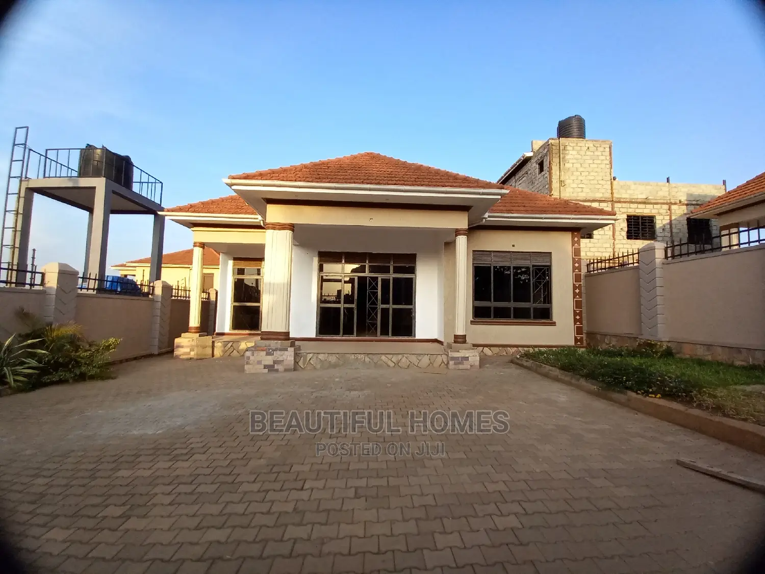 Furnished 4bdrm House in Kira Organised for Sale in Kira