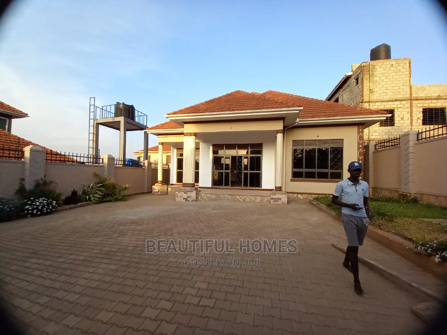 Furnished 4bdrm Maisonette in Kira for Sale in Kira