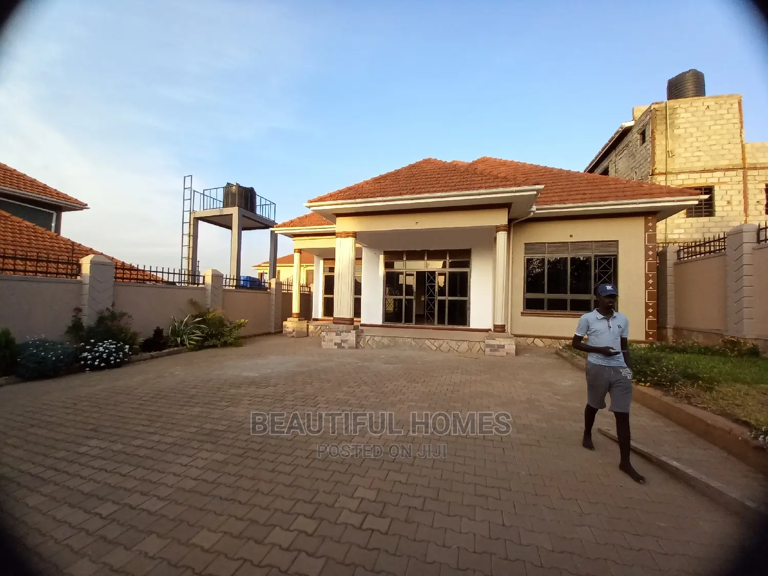 Furnished 4bdrm Maisonette in Kira for Sale in Kira