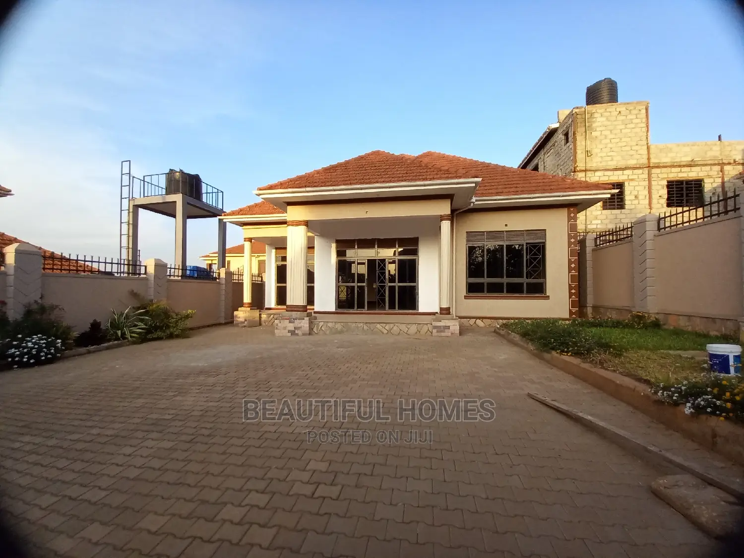 Furnished 4bdrm Bungalow in Kira for Sale in Kira