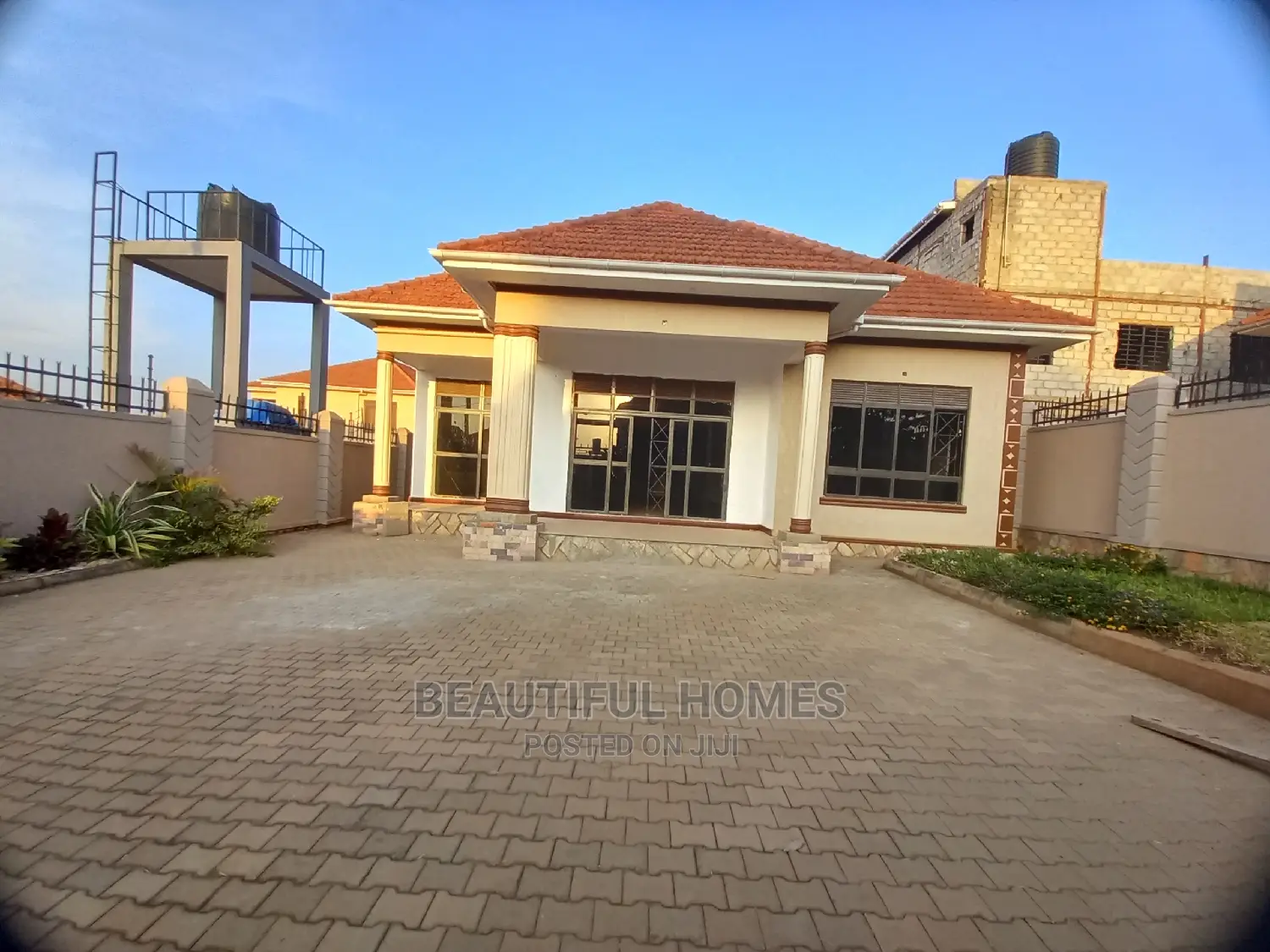 Furnished 4bdrm Bungalow in Kira for Sale in Kira