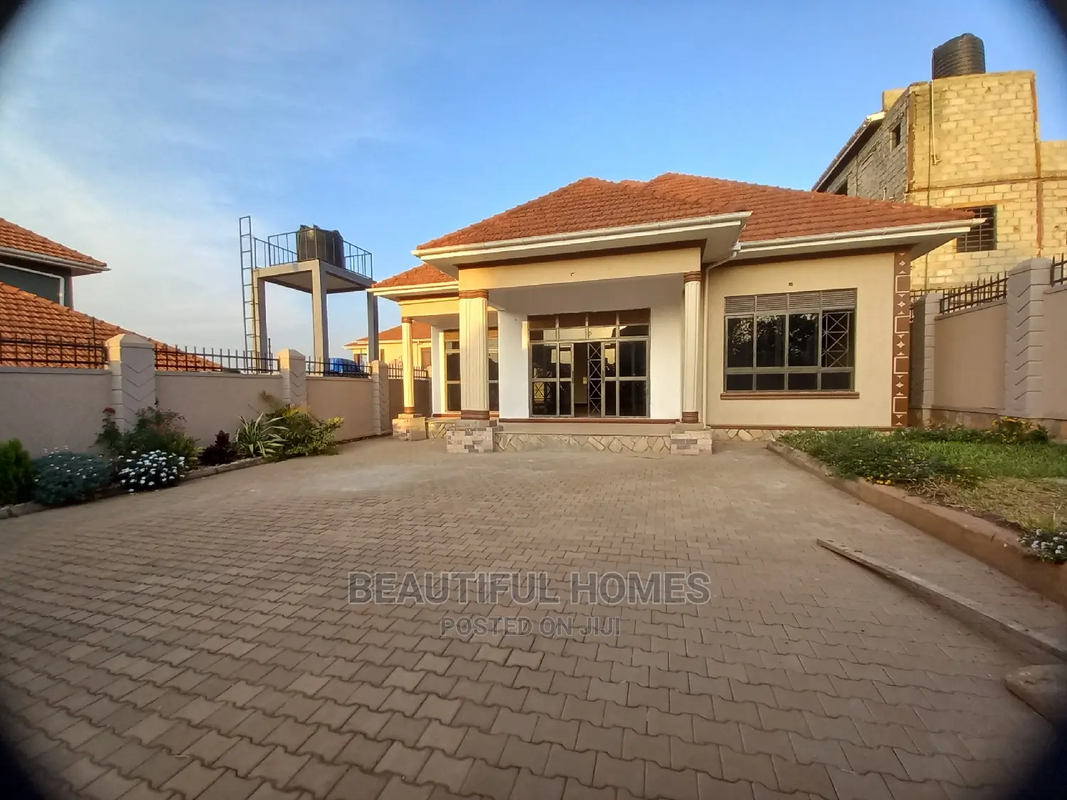 Furnished 4bdrm Bungalow in Kira for Sale in Kira