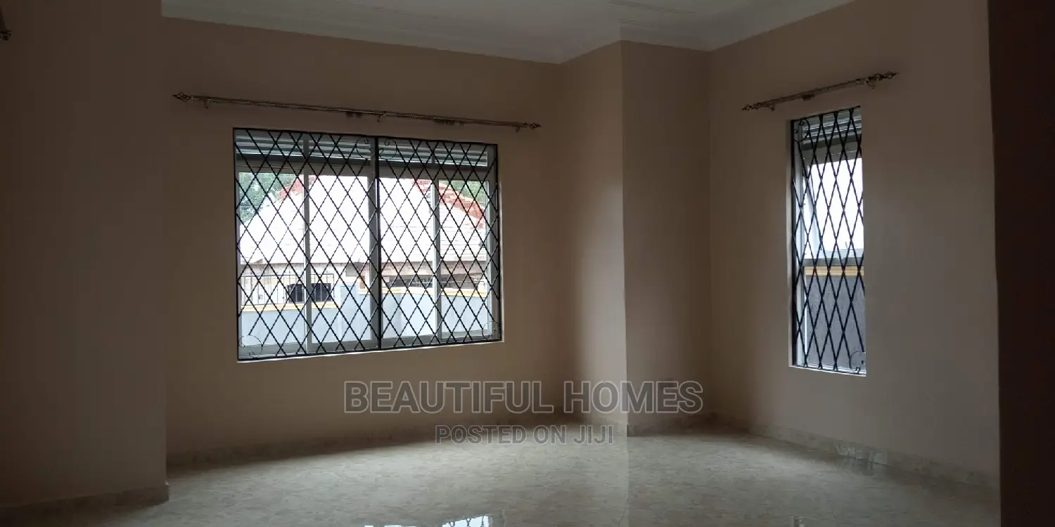 Furnished 4bdrm Bungalow in Kira for Sale in Kira