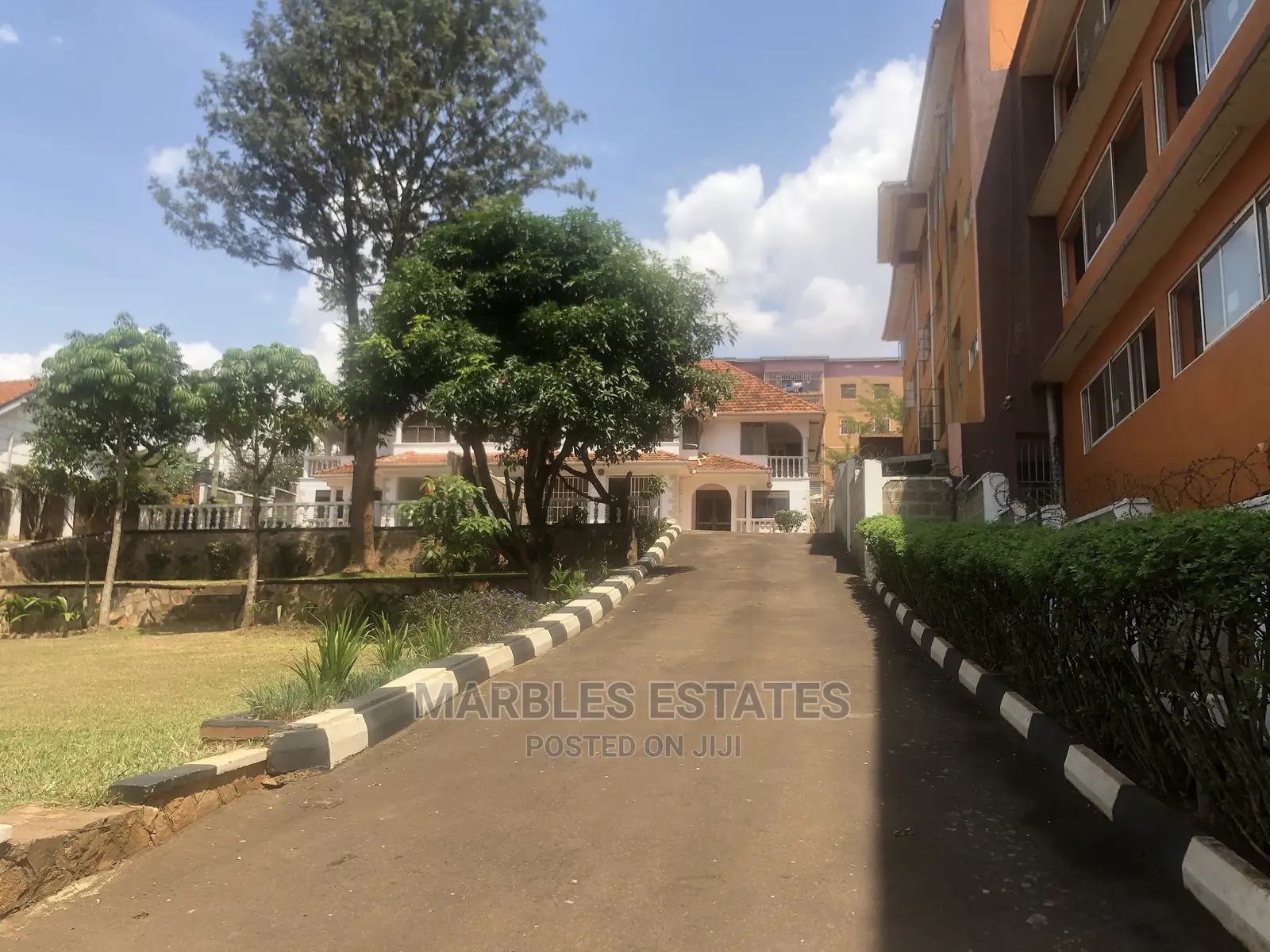 4bdrm Duplex in Bugolobi, Central Division for Rent in Central Division