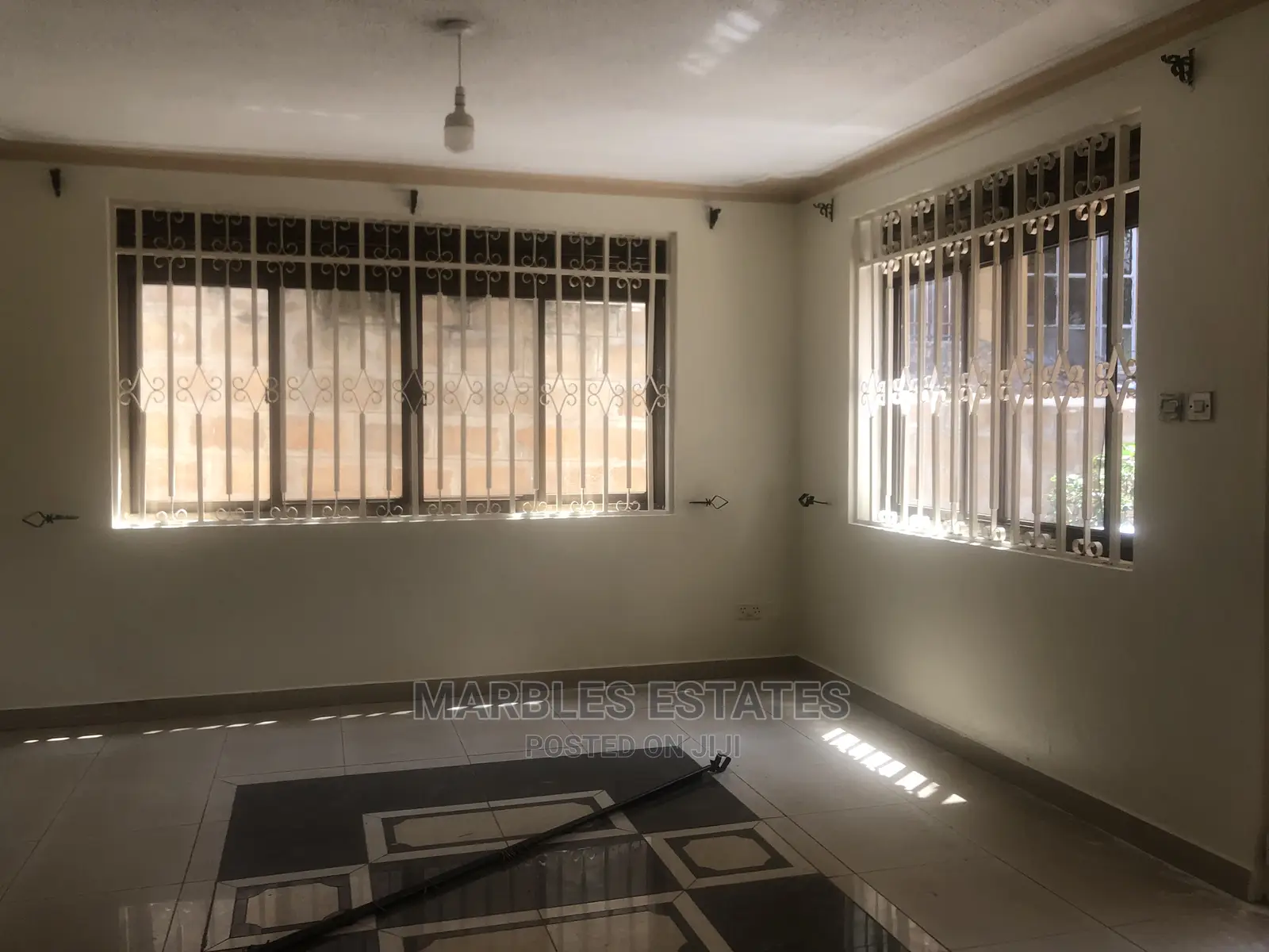 4bdrm Duplex in Bugolobi, Central Division for Rent in Central Division