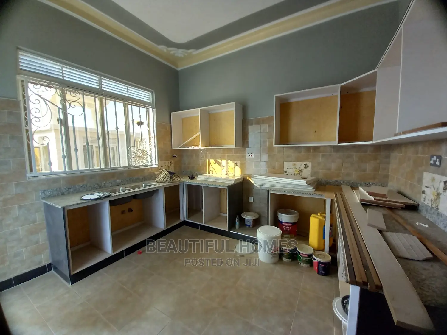 Furnished 4bdrm Bungalow in Kira for Sale in Kira