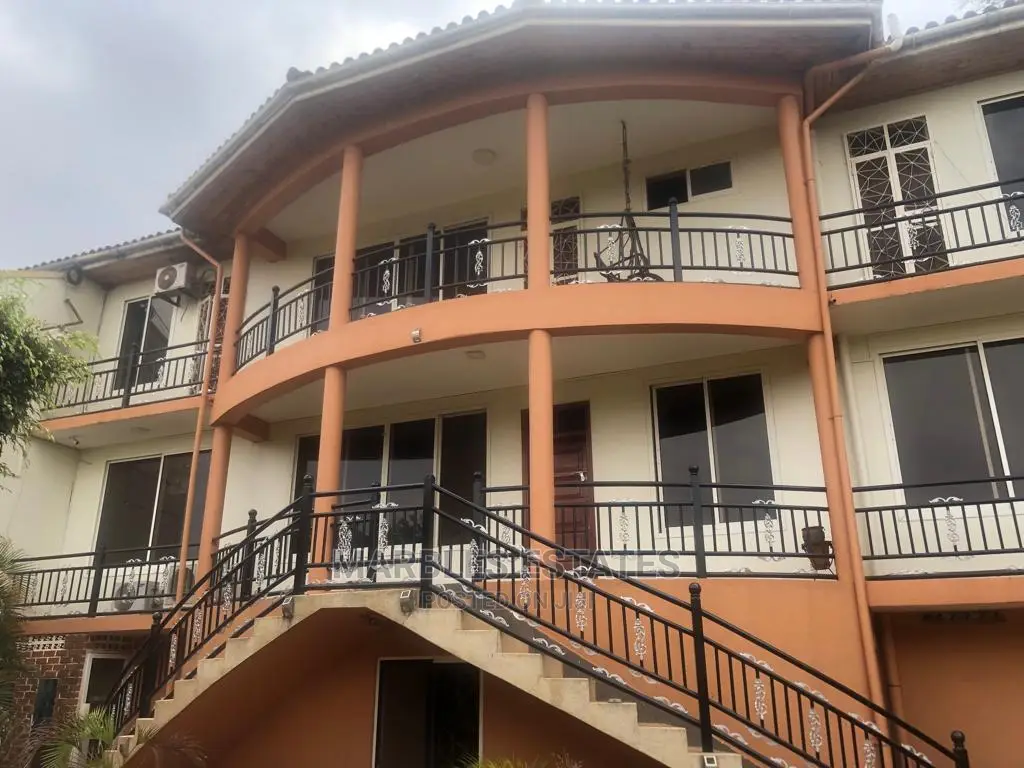 5bdrm Bungalow in Kololo, Central Division for Rent in Central Division