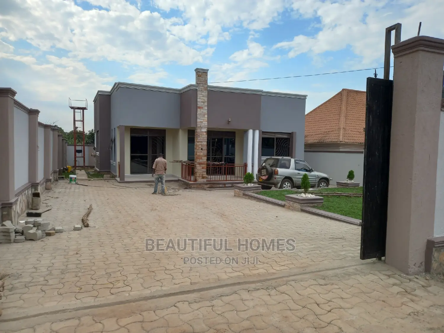 Furnished 4bdrm Bungalow in Kira for Sale in Kira