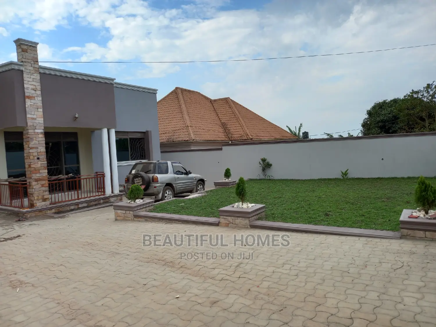 Furnished 4bdrm Bungalow in Kira for Sale in Kira