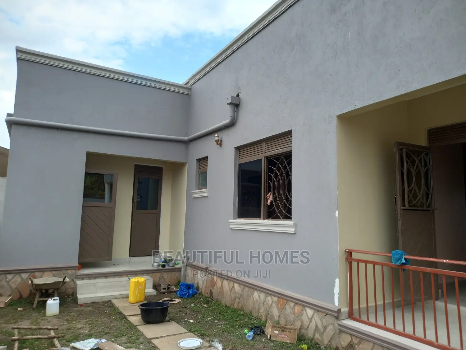 Furnished 4bdrm House in Kira for Sale in Kira